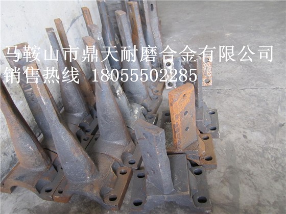 韶關(guān)新宇750強制式攪拌機端襯板、中葉片、側拌葉廠(chǎng)家直銷(xiāo)